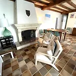 Prázdninový dům Maison Dans Les Pins *