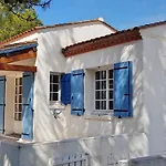 Maison Dans Les Pins *
